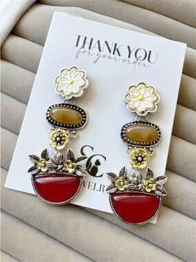 ZARA STYLE FLORAL RESIN PIECE EARRINGS NEW SEASON